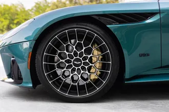 2023 Aston Martin DBS photo 7