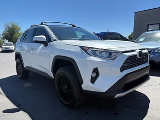2021 Toyota RAV4 photo 3