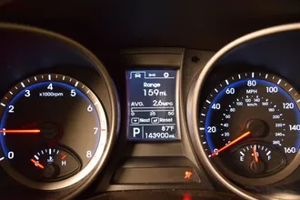 2016 Hyundai Santa Fe photo 2