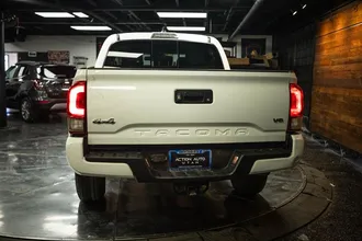 2023 TOYOTA TACOMA photo 6