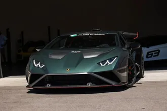 2023 Lamborghini Huracan photo 2