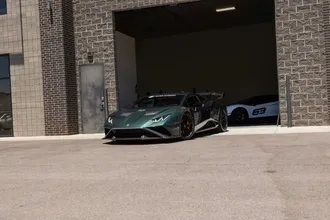 2023 Lamborghini Huracan photo 3