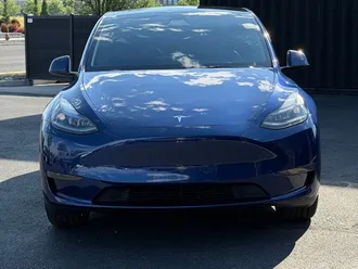 2024 Tesla Model Y photo 2