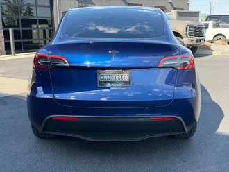 2024 Tesla Model Y photo 6