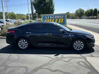 2018 Kia Optima photo 2