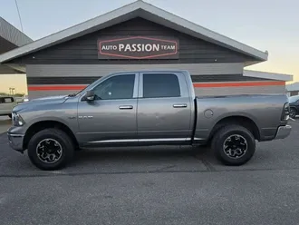 2009 Dodge Ram 1500 Crew Cab photo 2
