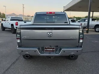 2009 Dodge Ram 1500 Crew Cab photo 4