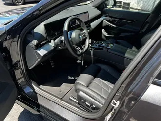 5 Series 530i xDrive 17