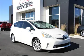 PRIUS V 1