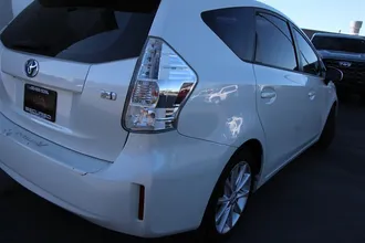 PRIUS V 46