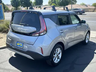 2023 Kia Soul photo 3
