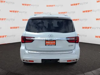 2018 INFINITI QX80 photo 4