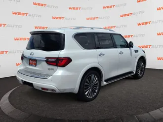 2018 INFINITI QX80 photo 5