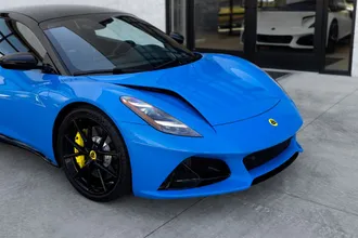 2024 Lotus Emira photo 3