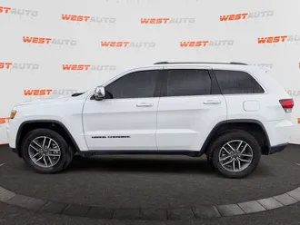 2021 Jeep Grand Cherokee photo 2