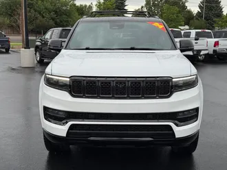 2024 Jeep Grand Wagoneer L photo 2