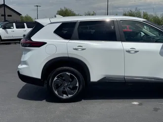 2024 Nissan Rogue photo 5