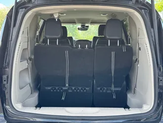 2023 Chrysler Pacifica photo 7