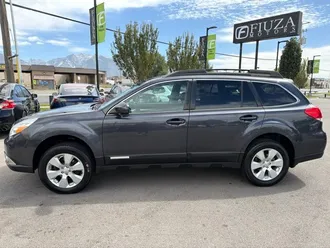 2010 Subaru Outback photo 3