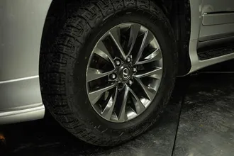 2017 LEXUS GX photo 3