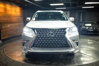 2017 LEXUS GX photo 4