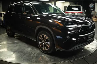2022 TOYOTA HIGHLANDER photo 5