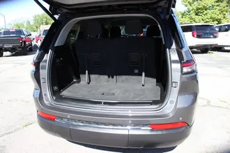 GRAND CHEROKEE L 12