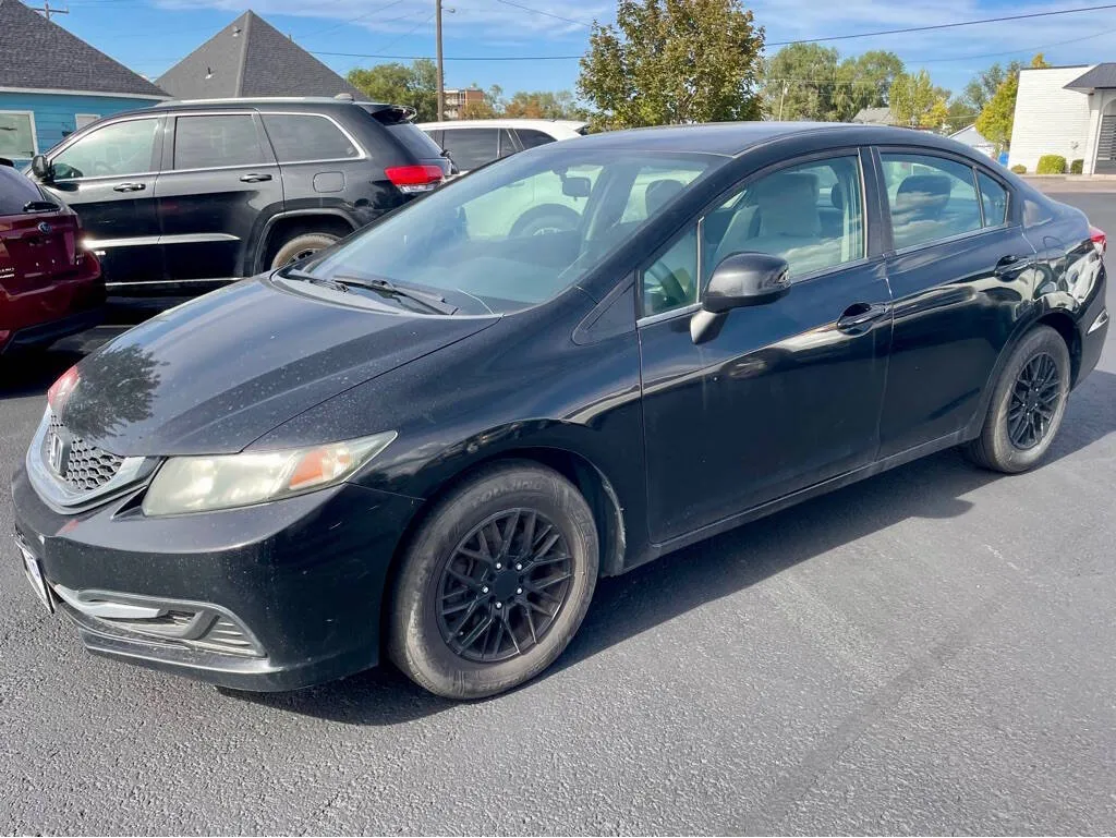 2013 Honda Civic LX 4dr Sedan 5A