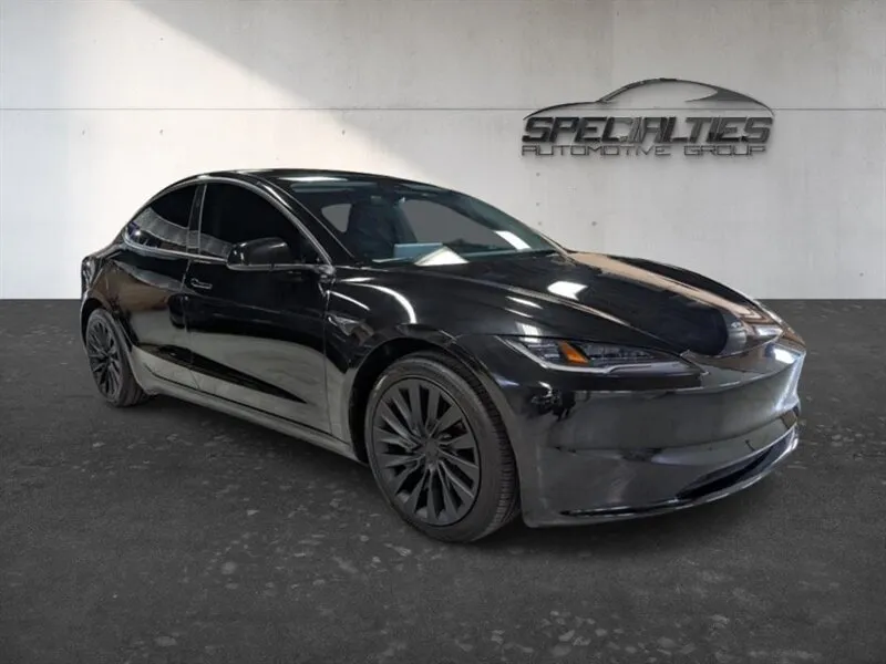 2025 Tesla Model 3 Long Range Long Range
