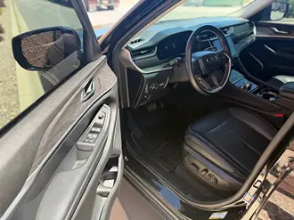 Grand Cherokee L 12