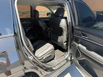 Grand Cherokee L 32