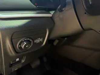 Grand Cherokee L 16