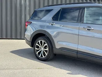 2026 Ford Explorer photo 5