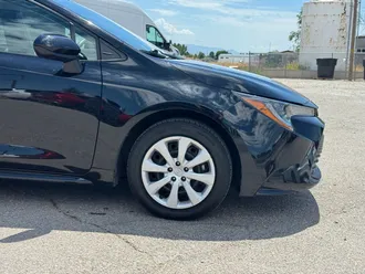 2025 Toyota Corolla photo 3