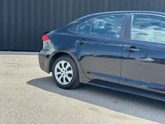 2025 Toyota Corolla photo 4