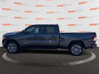 2019 Ram 1500 photo 2