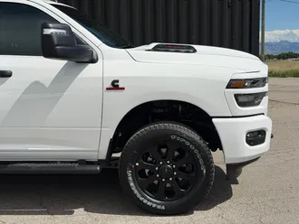 2026 Ram 2500 photo 4