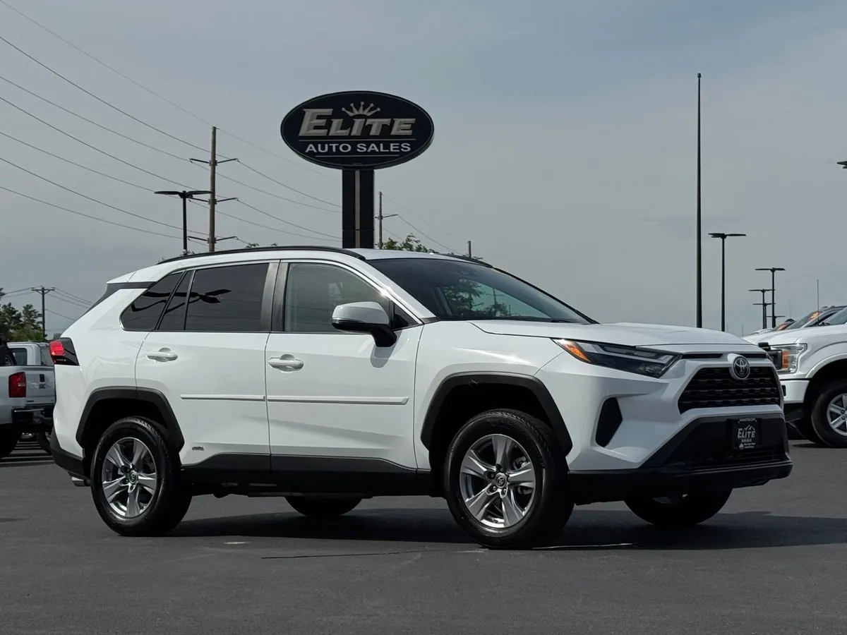 2024 Toyota RAV4 Hybrid LE