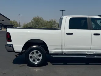 2025 Ram 2500 photo 5