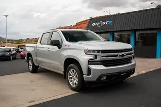 2020 Chevrolet Silverado photo 3