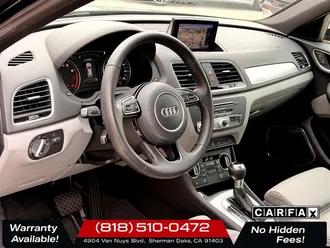 Q3 2.0T quattro Prestige 12