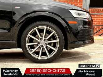 Q3 2.0T quattro Prestige 30