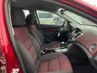 2014 Chevrolet Cruze photo 3