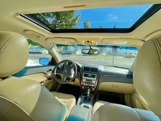 2010 Ford Fusion photo 6