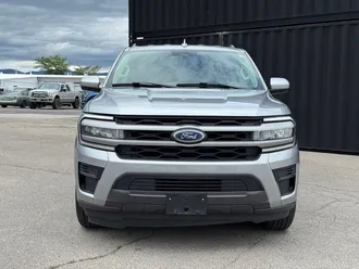 2024 Ford Expedition photo 2