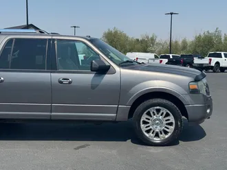 2011 Ford Expedition EL photo 4