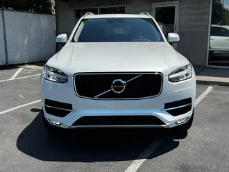 XC90 T5 Momentum 7-Passenger 2