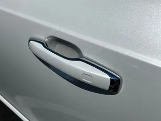 XC90 T5 Momentum 7-Passenger 16