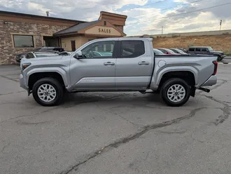 Tacoma SR5 7