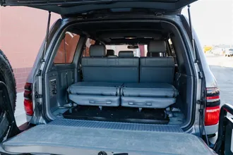 LAND CRUISER 13